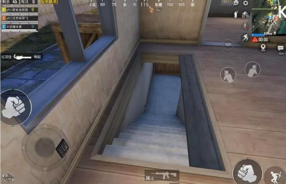 绝地求生单排怎么用平底锅杀人