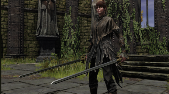 艾尔登法环双手和双持哪个好